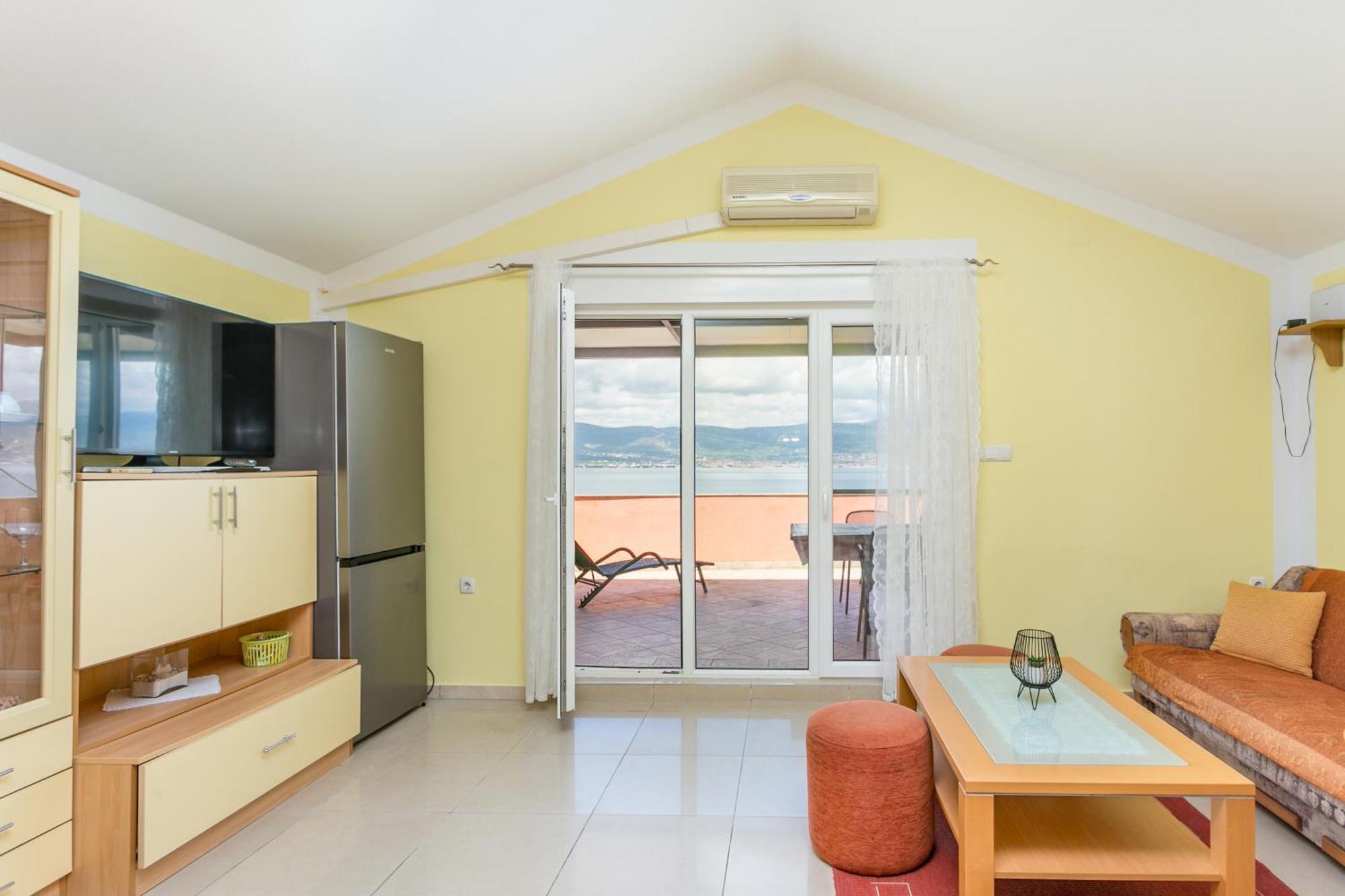 Apartments By The Sea Slatine, Ciovo - 11126 Cameră foto